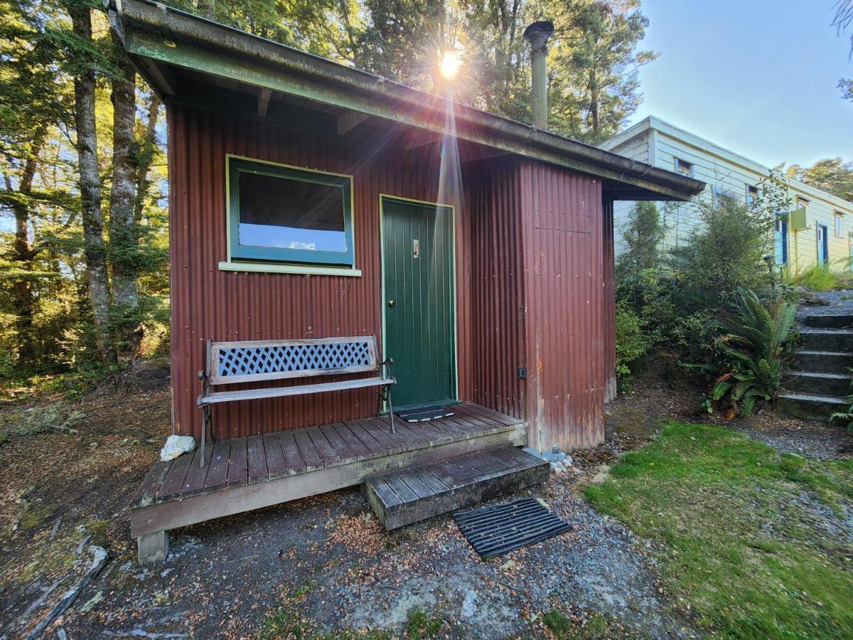 Possum Lodge Manapouri Exterior photo